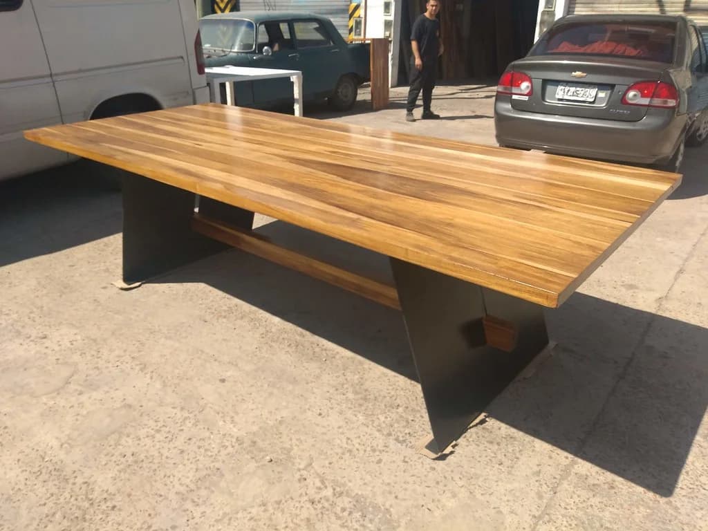 Mesa de Peteribí hecha a medida